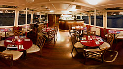 Restaurace - záď lodě
